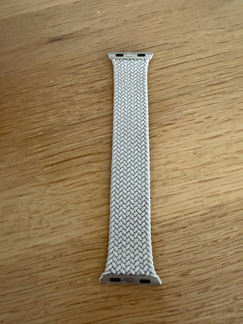 Apple Braided Solo Loop Watch Band in Taupe. Size 4. 41mm